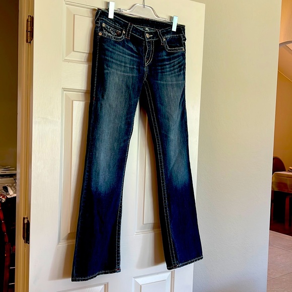 True Religion Flare Jeans 🫶🏻 - Picture 2 of 7